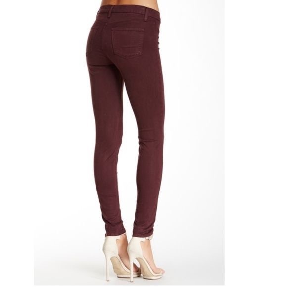 J Brand Denim - Like new J Brand Super Skinny jeans in Pinot